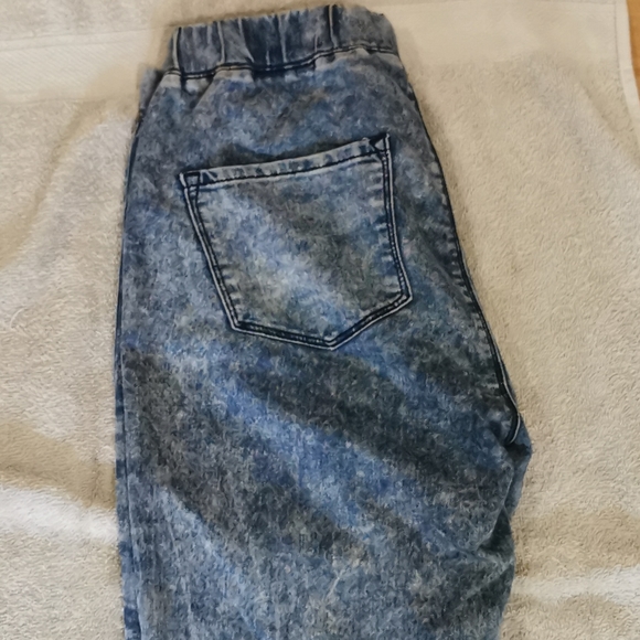 Woman pants - Picture 3 of 4